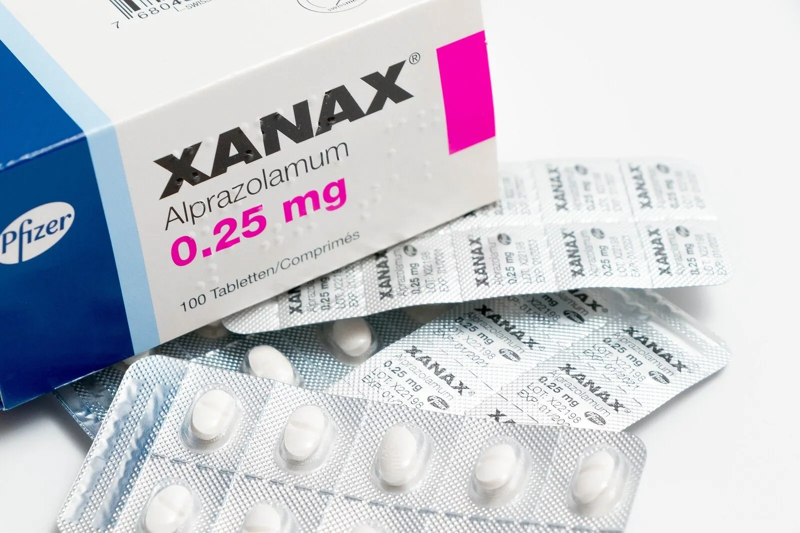 xanax alprazolamum medicine online